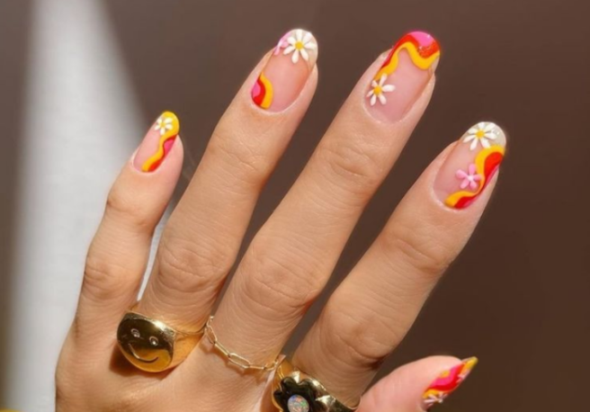 Summer Nail Inspo! We are loving these 7 trendy nail designs ...